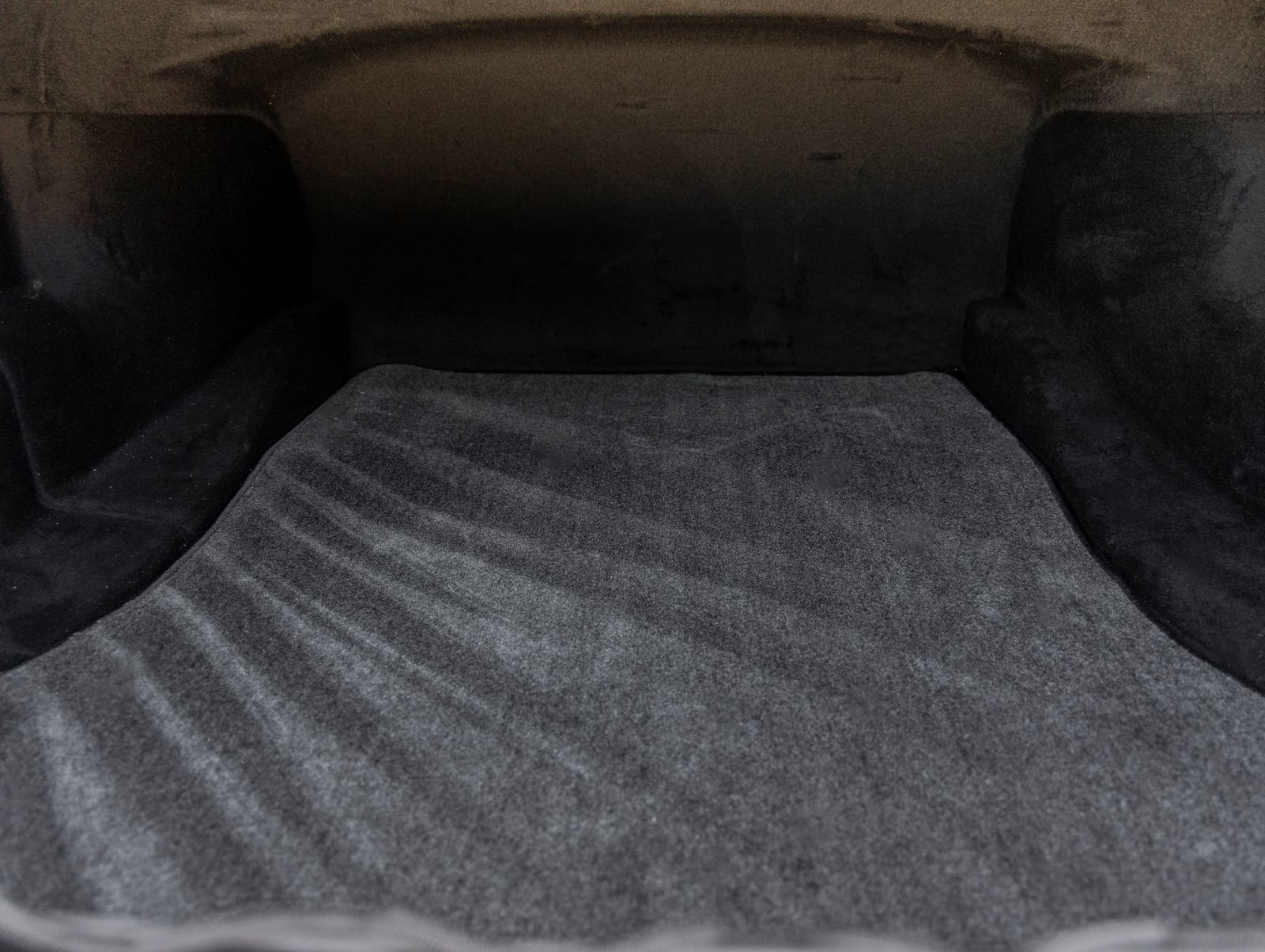 Used 2019 Lexus LS 500 w/ Accessory Package (Z2) image 34