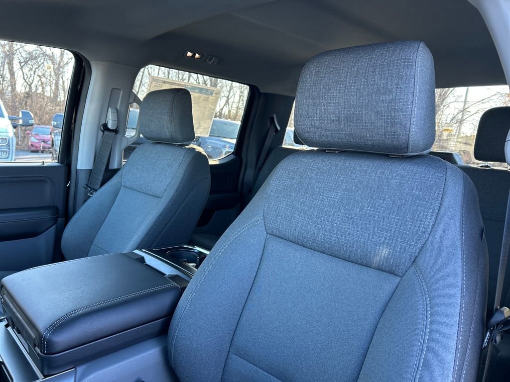 New 2025 Ford F150 XLT w/ Equipment Group 301A Standard image 15