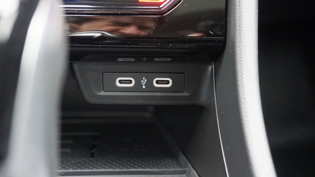 Used 2025 Volkswagen Jetta SE image 15