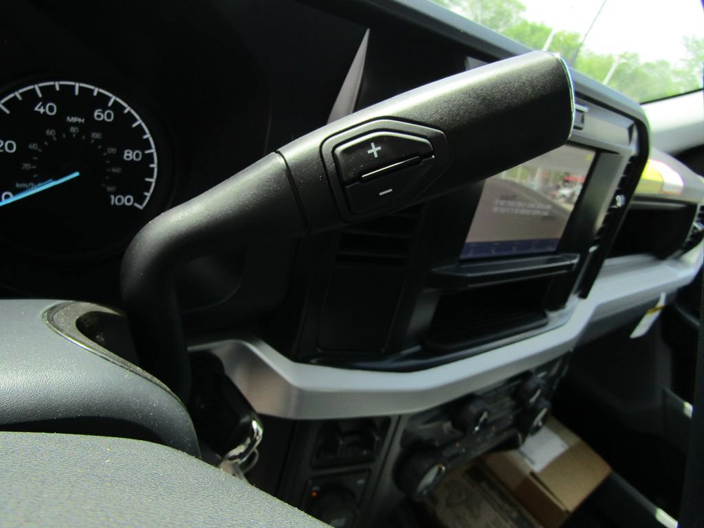 New 2026 Ford F550 4x4 Regular Cab Super Duty image 23