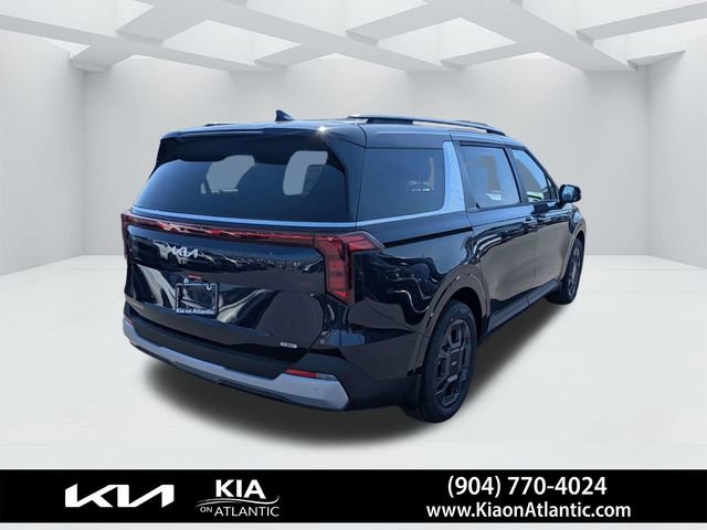 New 2026 Kia Carnival EX FWD image 3