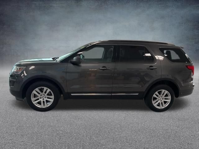 Used 2018 Ford Explorer XLT AWD/4WD image 10