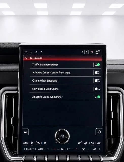 Used 2026 GMC Yukon Denali w/ Sun & Power Step Package AWD/4WD image 26