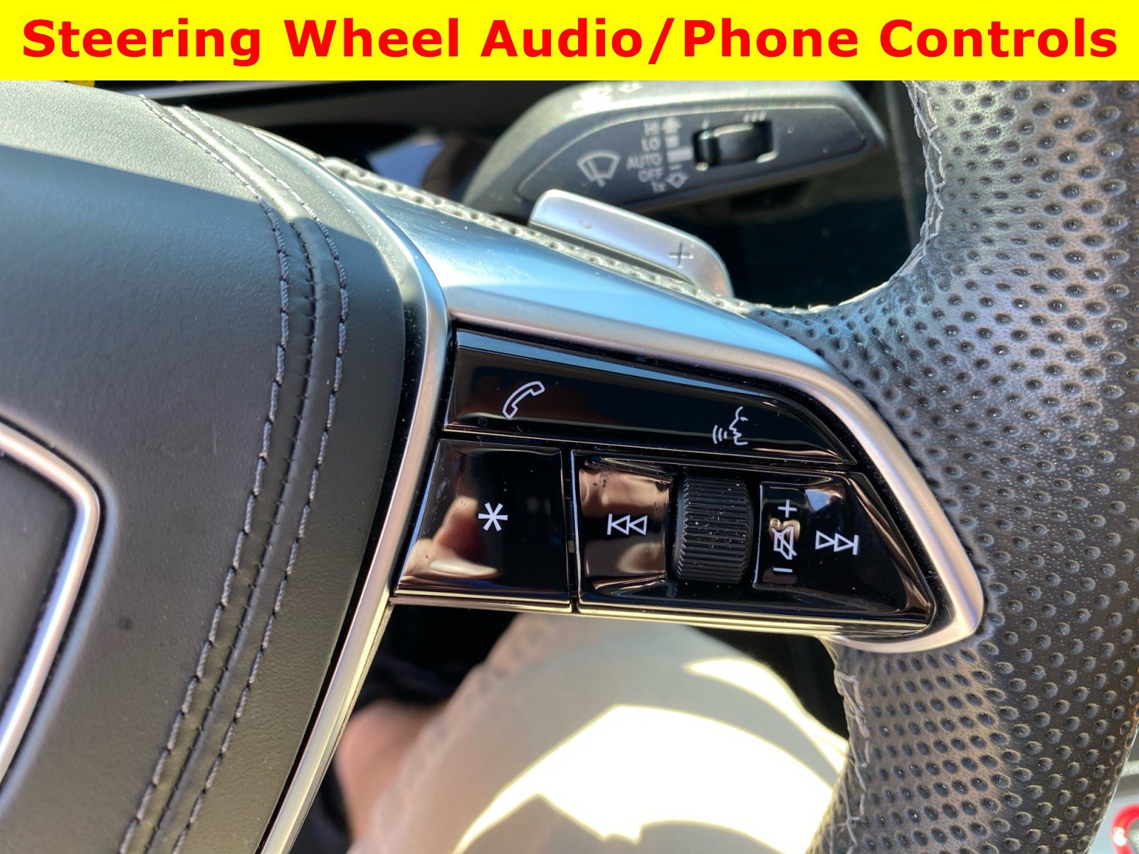 Used 2023 Audi S8 w/ S8 Comfort Plus Package AWD/4WD image 26