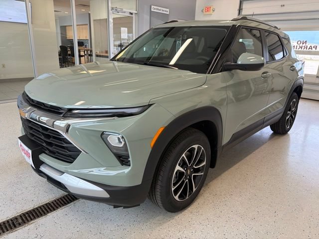 New 2026 Chevrolet TrailBlazer LT w/ Convenience Package AWD/4WD image 3