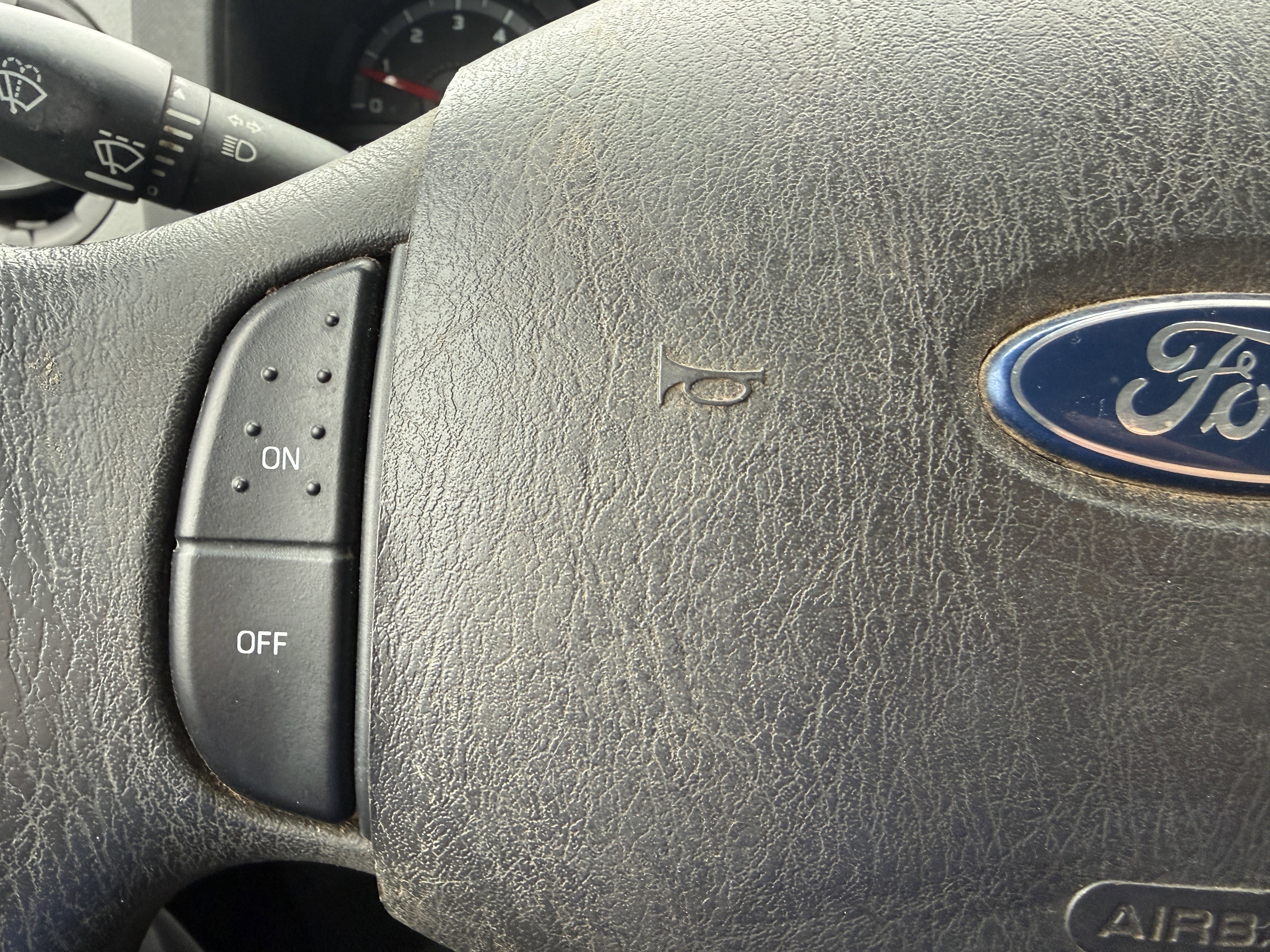 Used 2014 Ford E-250 and Econoline 250 w/ Power Group image 19