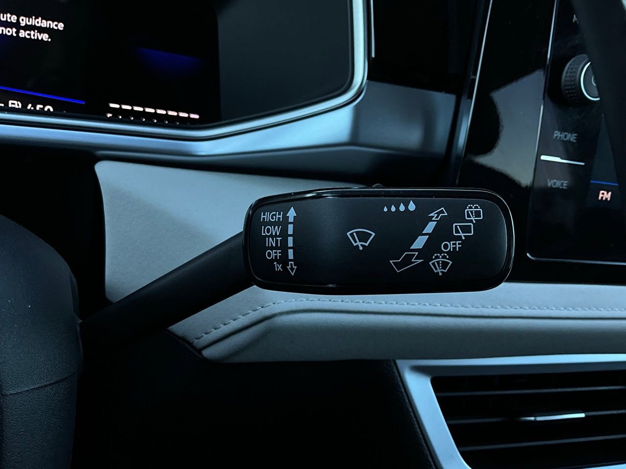 Used 2025 Volkswagen Taos SE image 38