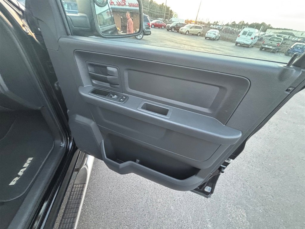 Used 2012 RAM 1500 Express image 25