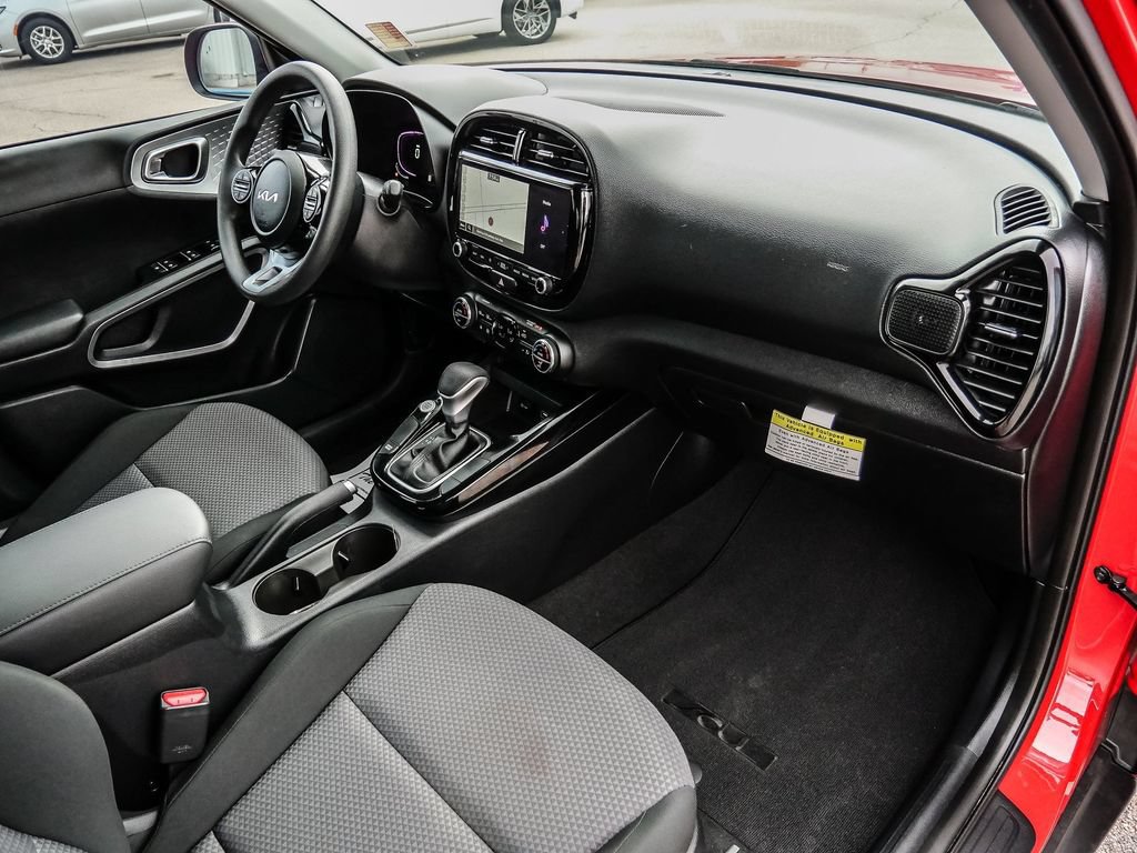 Used 2025 Kia Soul S FWD image 14