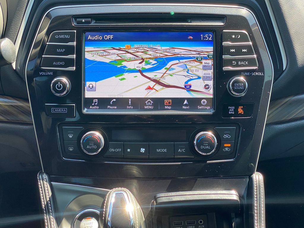 Used 2017 Nissan Maxima Platinum image 21