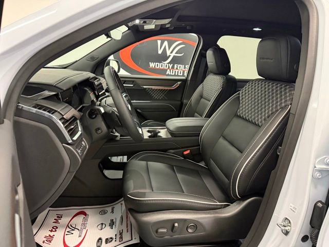 New 2026 GMC Acadia Denali w/ Super Cruise Package AWD/4WD image 12