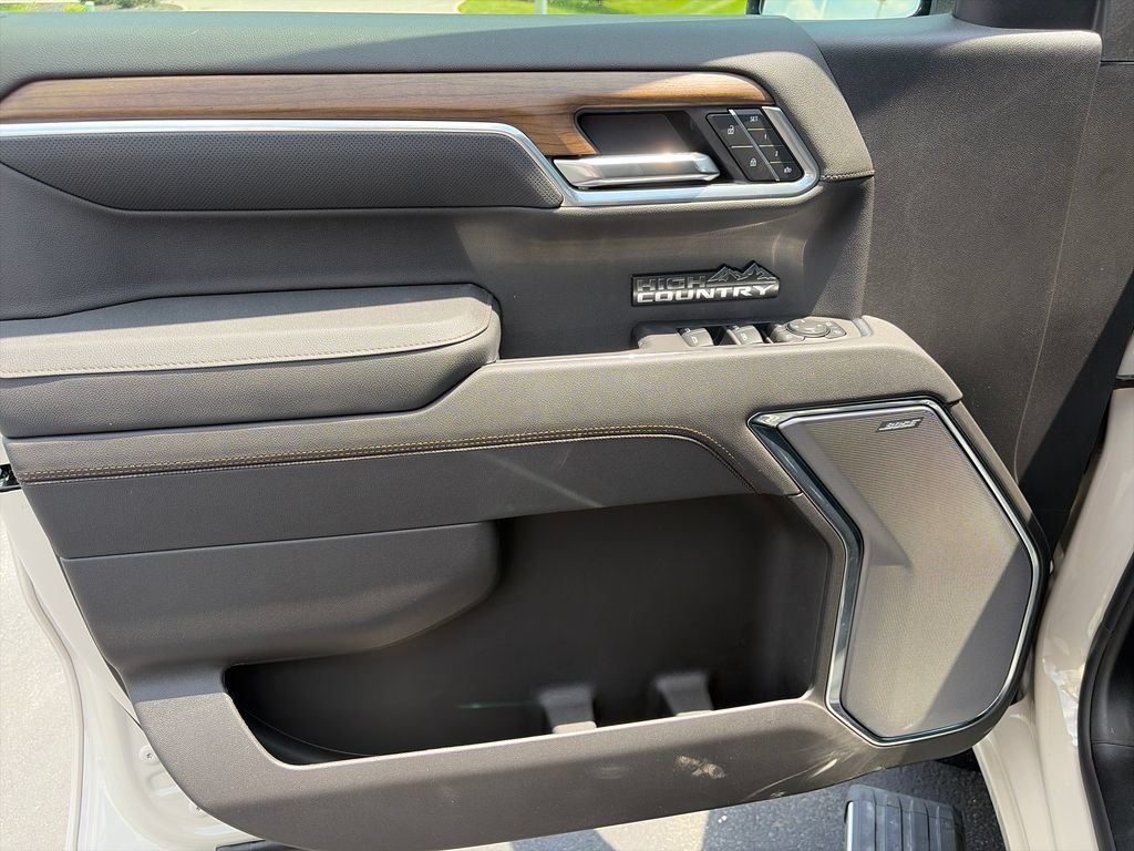 New 2026 Chevrolet Silverado 1500 High Country AWD/4WD image 14