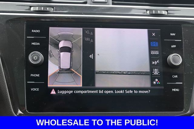 Used 2018 Volkswagen Tiguan SEL Premium FWD image 12