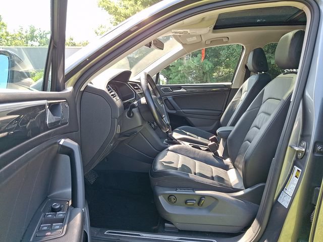 Used 2018 Volkswagen Tiguan SEL Premium AWD/4WD image 13