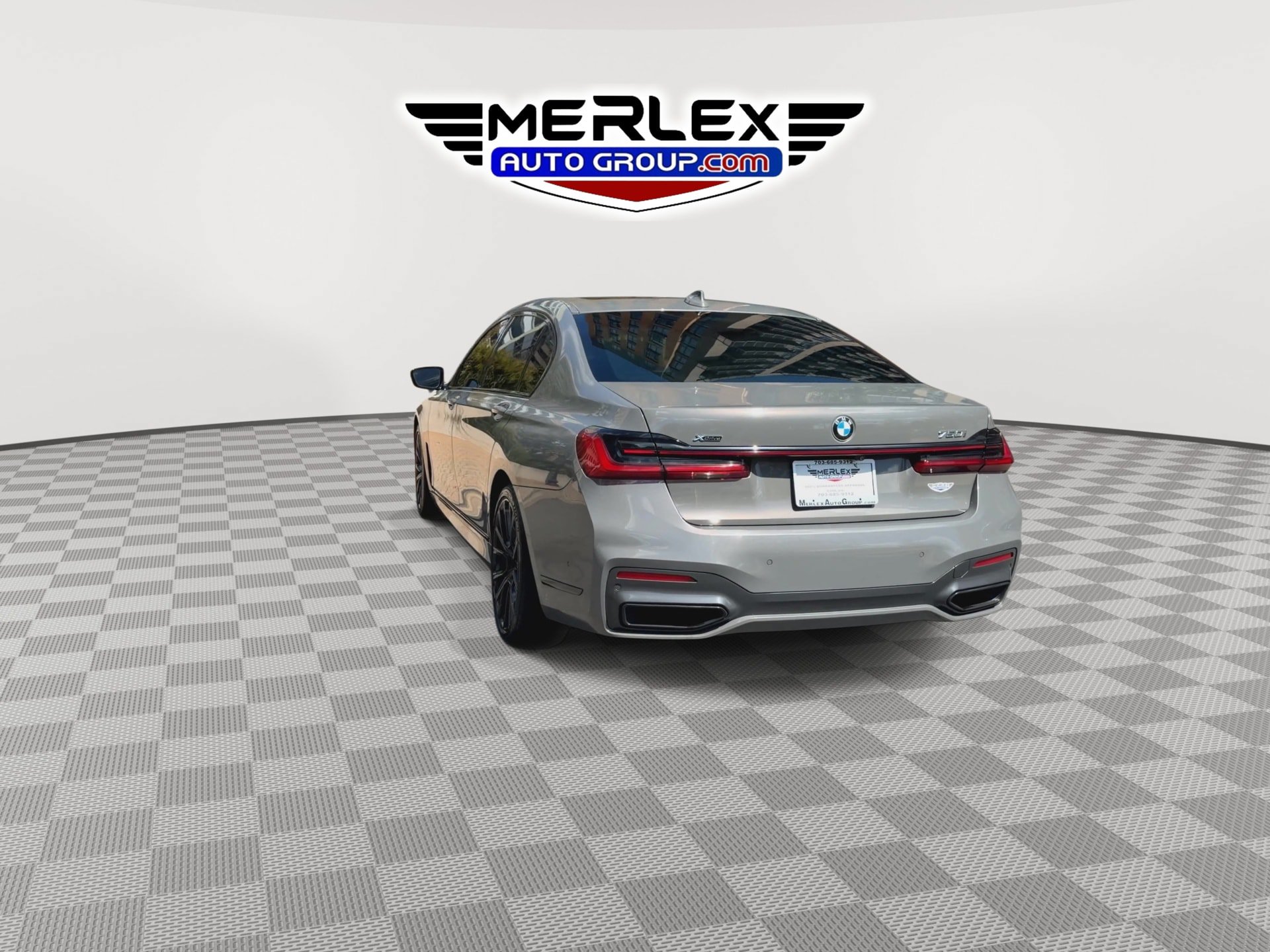 Used 2021 BMW 750i xDrive w/ Executive Package AWD/4WD image 7