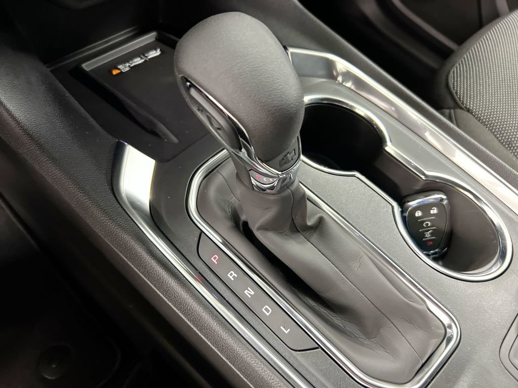 Used 2023 Chevrolet Traverse LT image 16