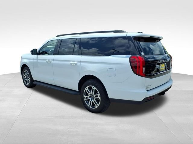 Used 2025 Ford Expedition Max Active AWD/4WD image 5