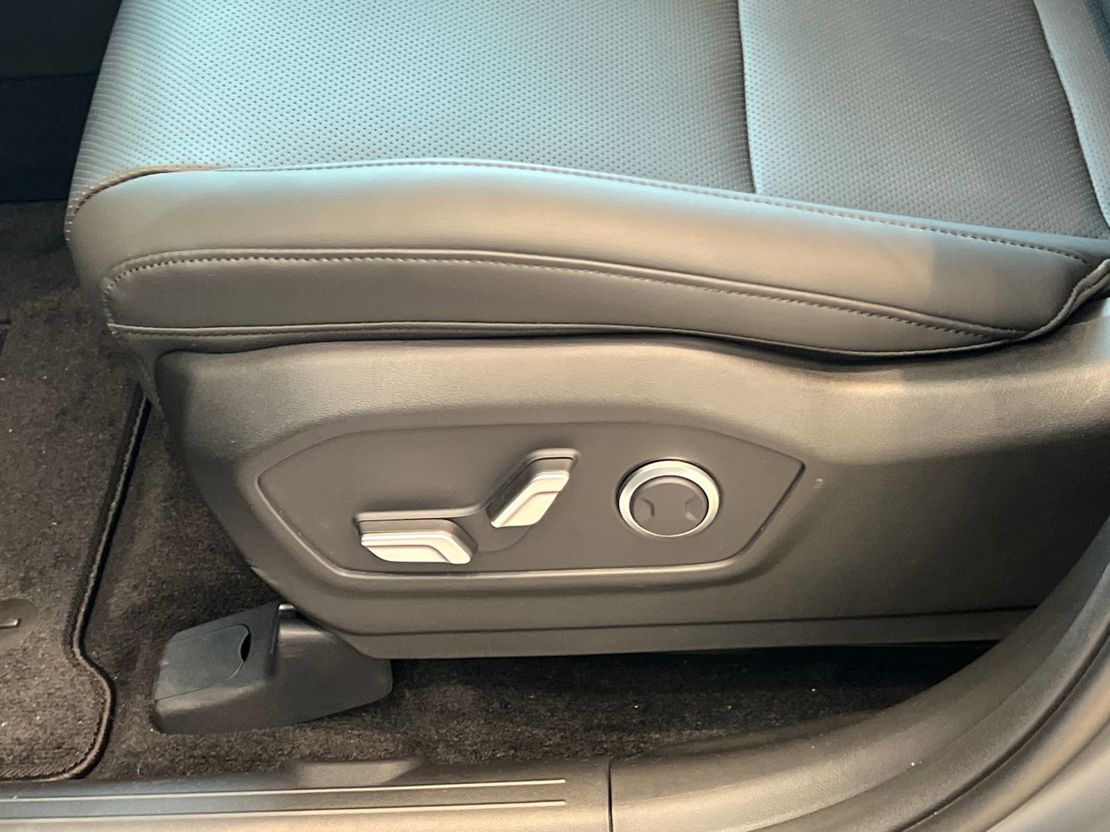 New 2026 Hyundai Santa Fe XRT image 8