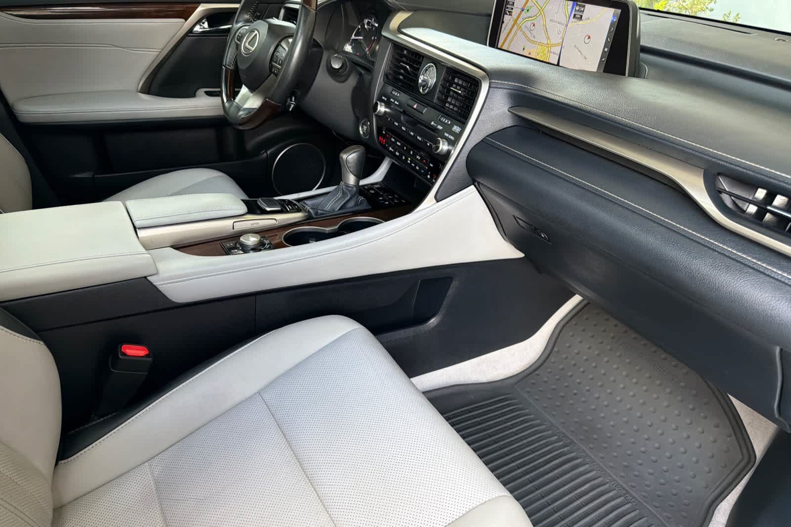 Used 2017 Lexus RX 350 AWD image 16