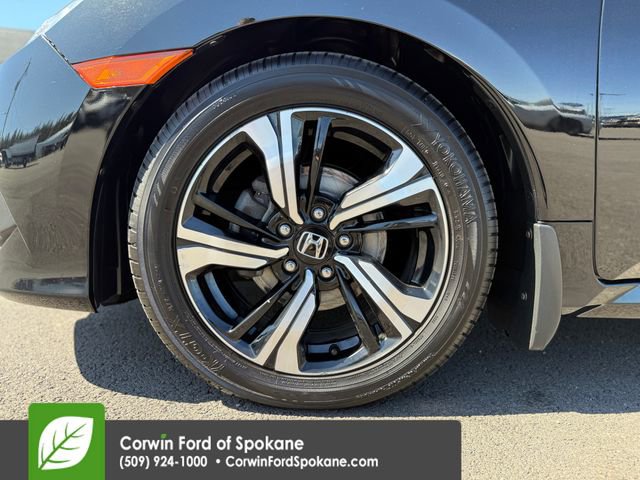 Used 2016 Honda Civic Touring image 10