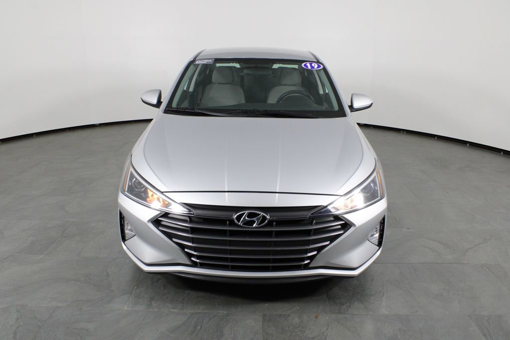 Used 2019 Hyundai Elantra SE image 12