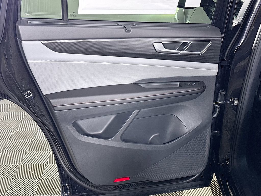 New 2026 Volkswagen Atlas Peak Edition image 19