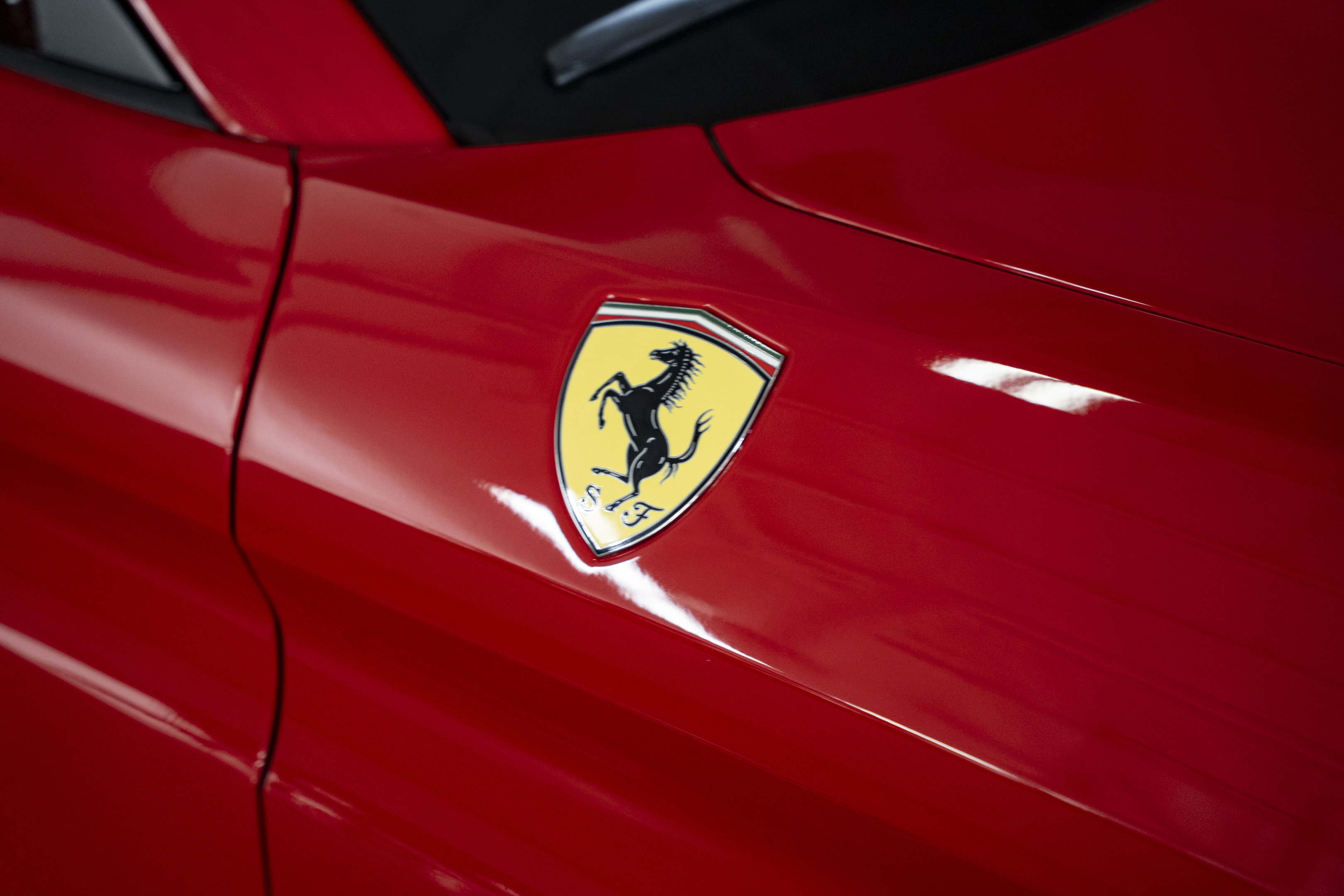Used 2016 Ferrari California T RWD image 15