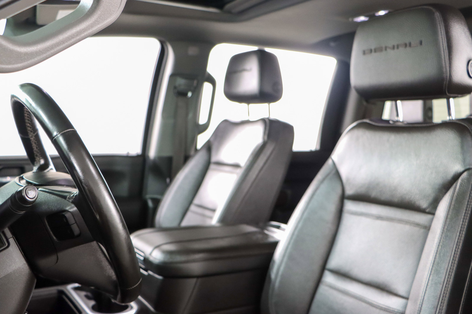 Used 2023 GMC Sierra 2500 Denali w/ Denali Ultimate Package image 28