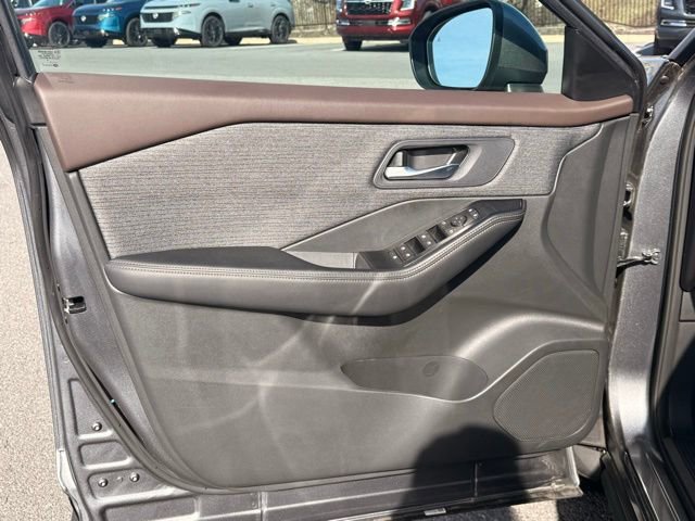 Certified 2023 Nissan Rogue SV image 12