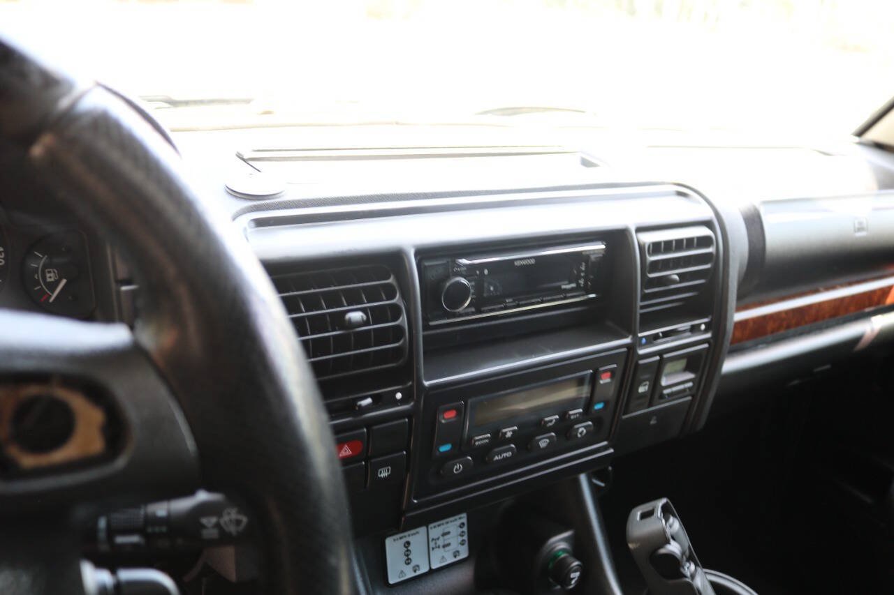 Used 2004 Land Rover Discovery HSE AWD/4WD image 15