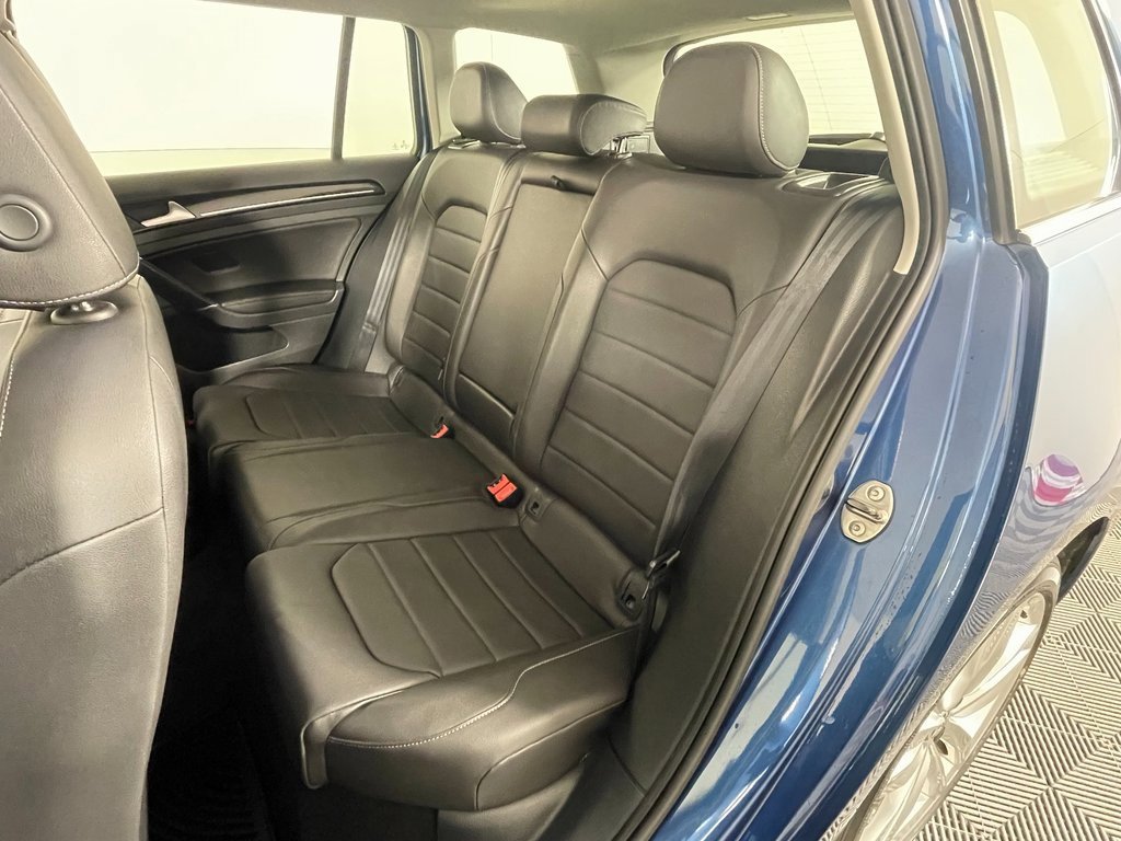Used 2015 Volkswagen Golf TDI SEL image 25