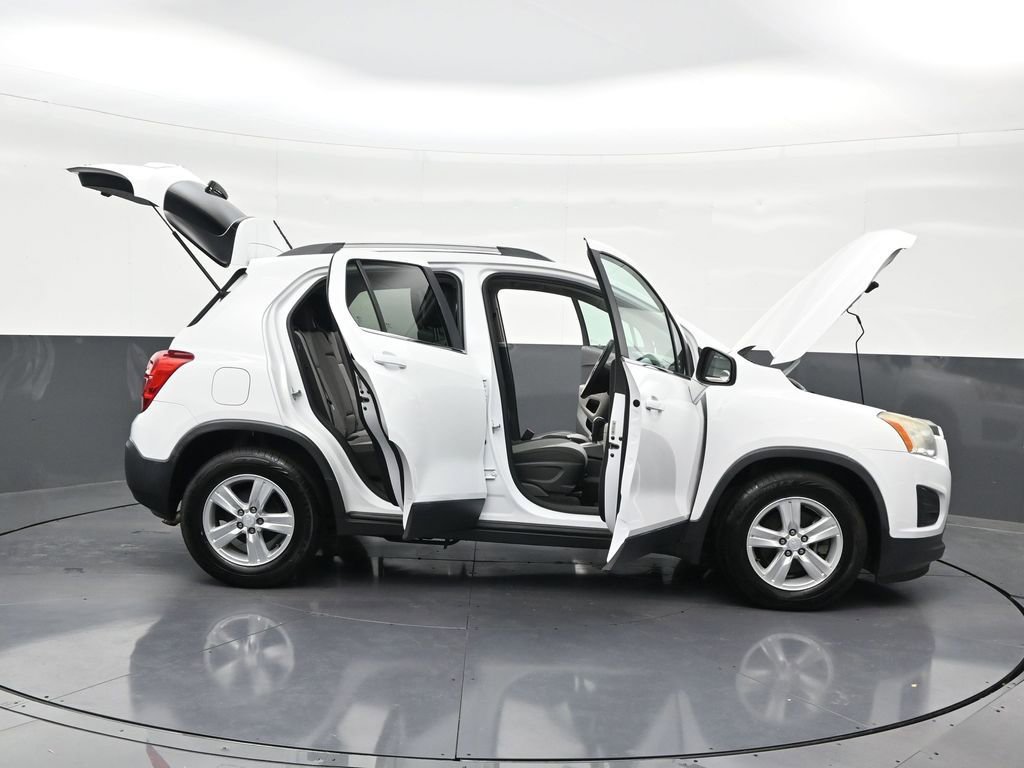 Used 2016 Chevrolet Trax LT FWD image 34