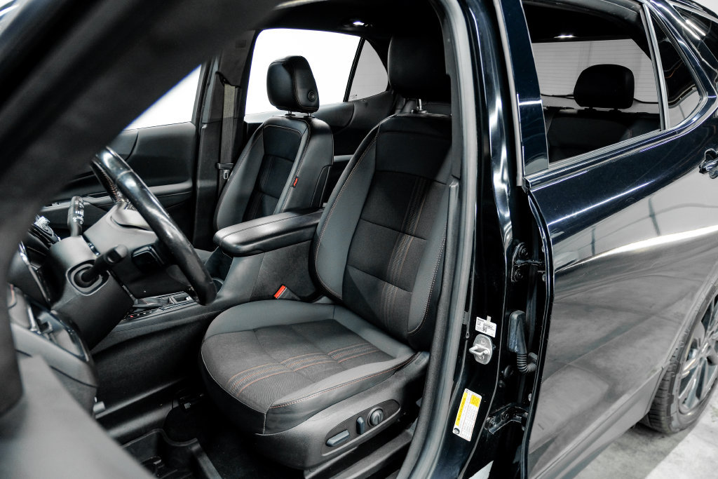Used 2022 Chevrolet Equinox RS w/ Infotainment Package FWD image 31