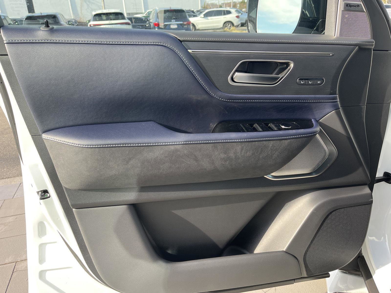 New 2026 INFINITI QX80 4WD w/ Sport Exterior Package image 10