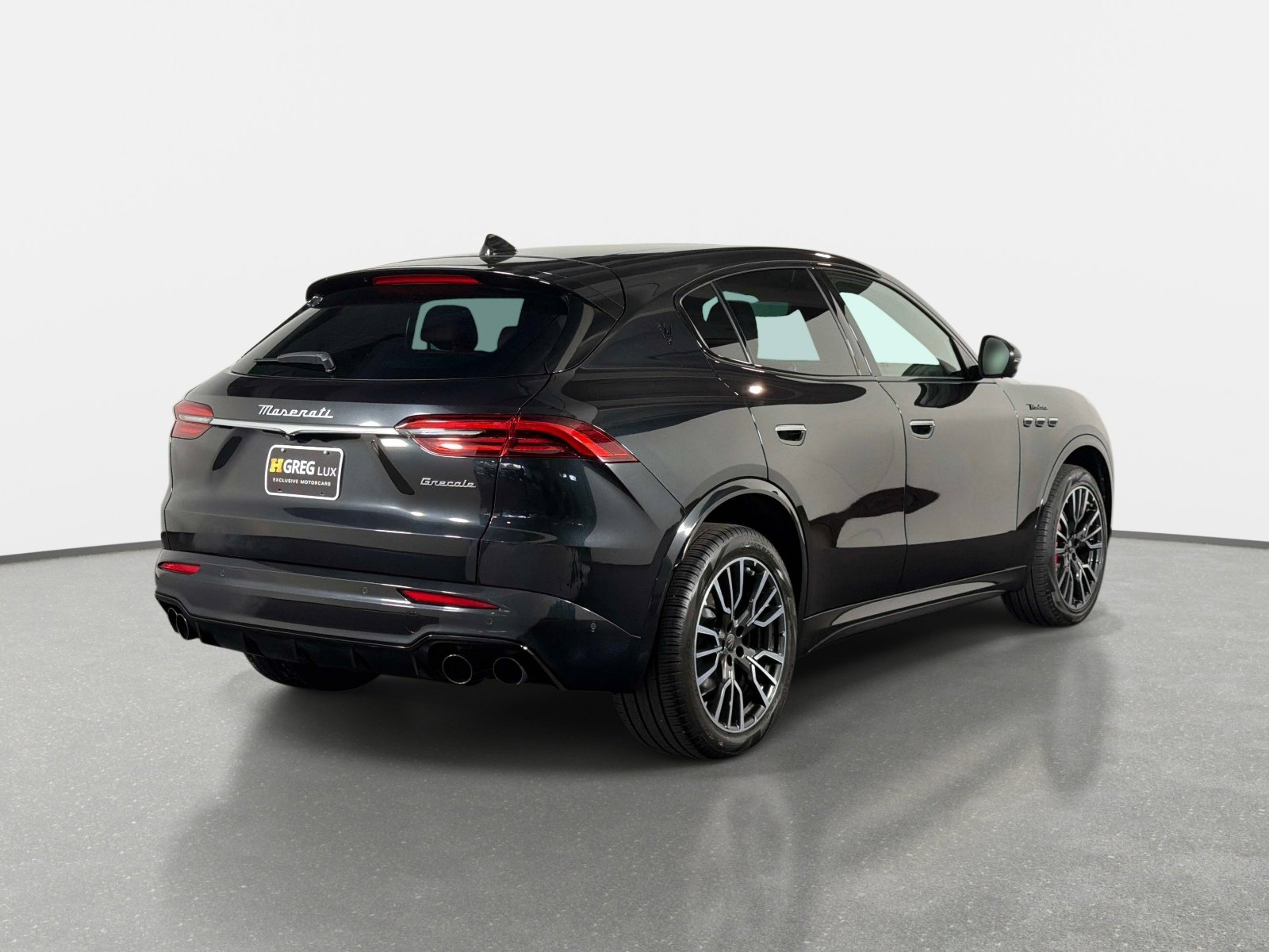 Used 2023 Maserati Grecale Modena AWD/4WD image 3