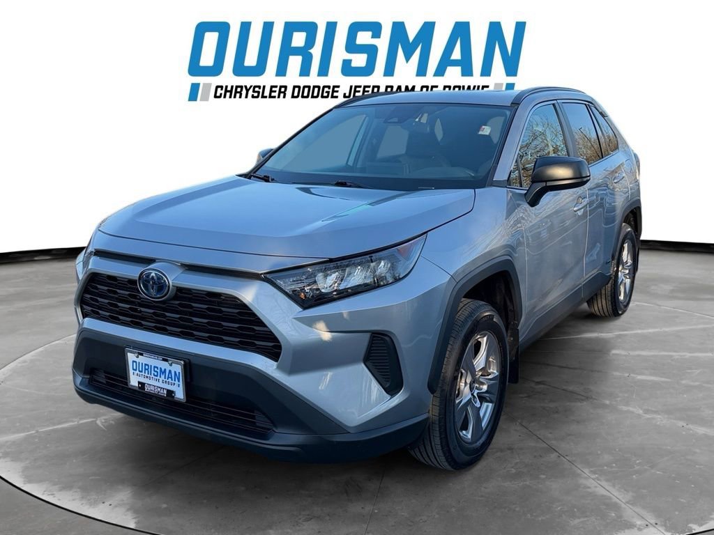 Used 2022 Toyota RAV4 LE image 8