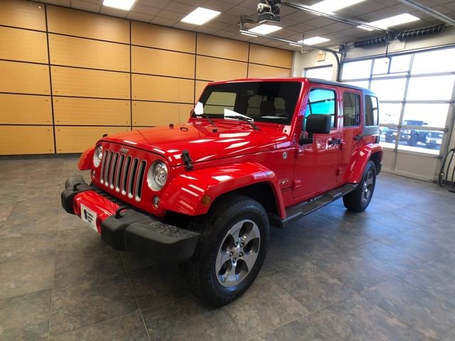 Used 2017 Jeep Wrangler Unlimited Sahara w/ Connectivity Group image 3