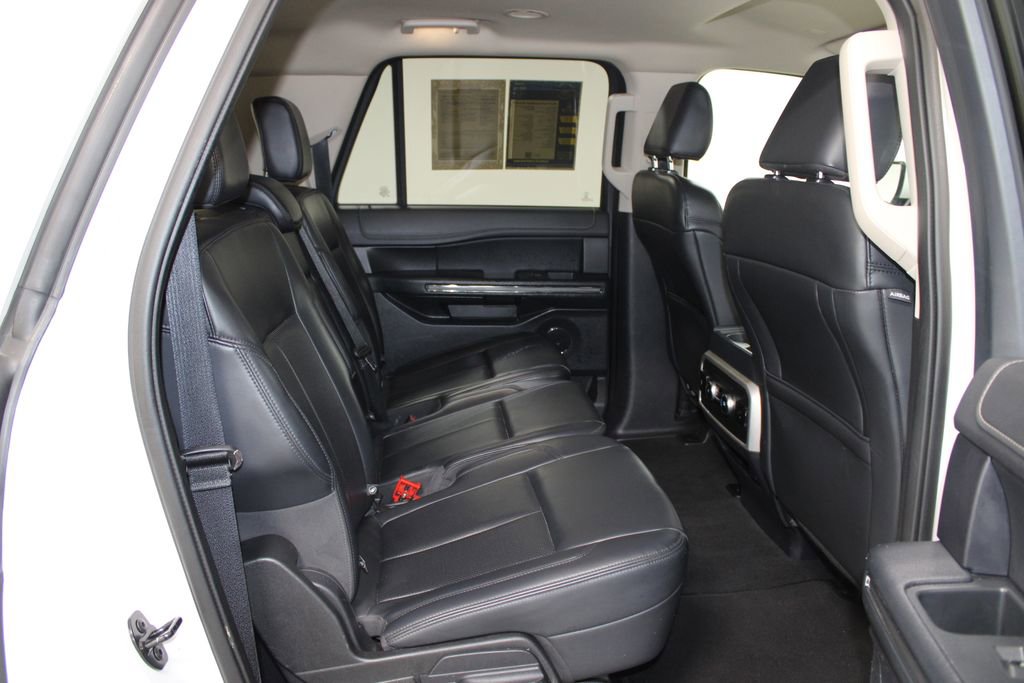 Used 2024 Ford Expedition Max XLT image 35