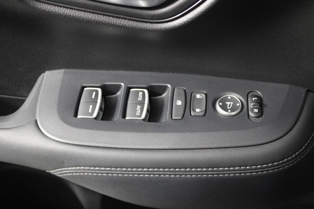 Used 2024 Honda HR-V EX-L image 23