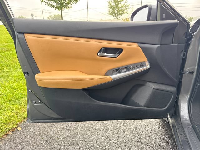 Used 2020 Nissan Sentra SV w/ SV Premium Package FWD image 23