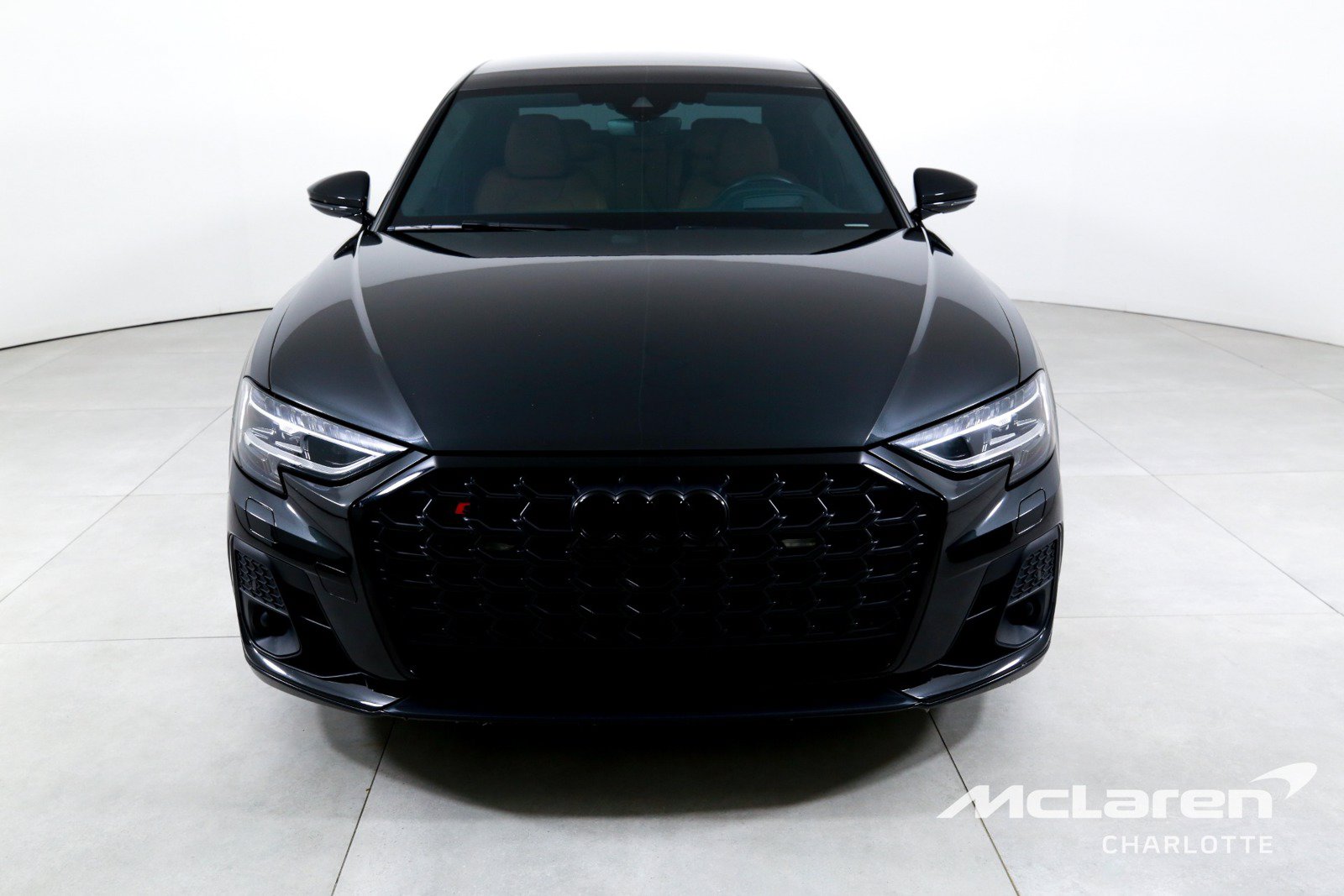Used 2023 Audi S8 w/ S8 Comfort Plus Package AWD/4WD image 4