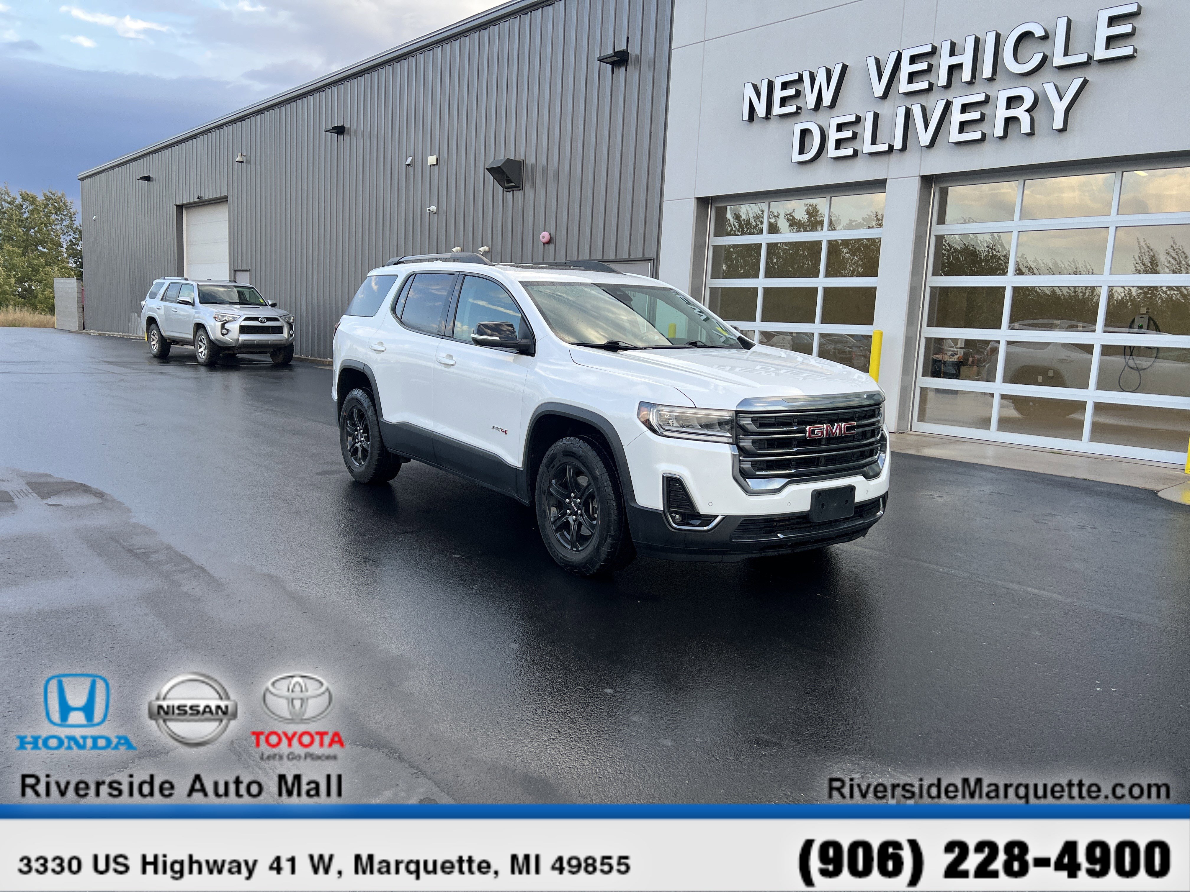 Used 2021 GMC Acadia AT4 w/ Trailering Package