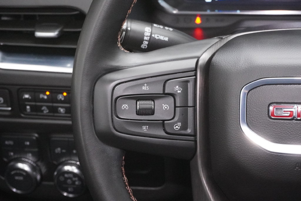 Used 2024 GMC Yukon XL AT4 w/ AT4 Premium Package AWD/4WD image 22