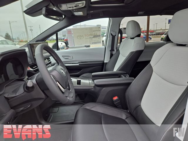 New 2026 Toyota Sienna XSE image 21