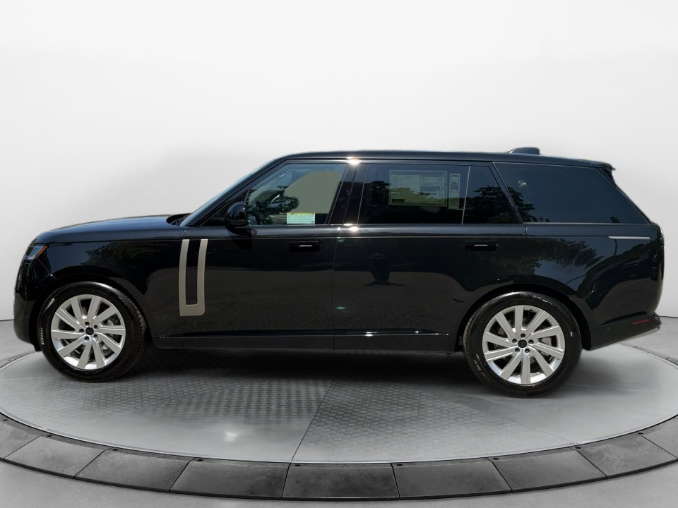 New 2026 Land Rover Range Rover Long Wheelbase SE AWD/4WD image 4
