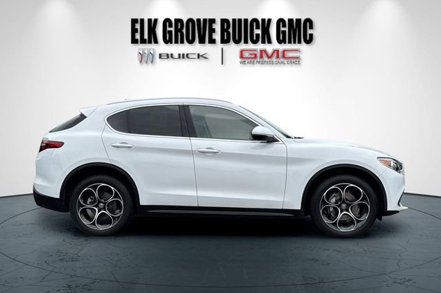 Used 2019 Alfa Romeo Stelvio Ti image 3