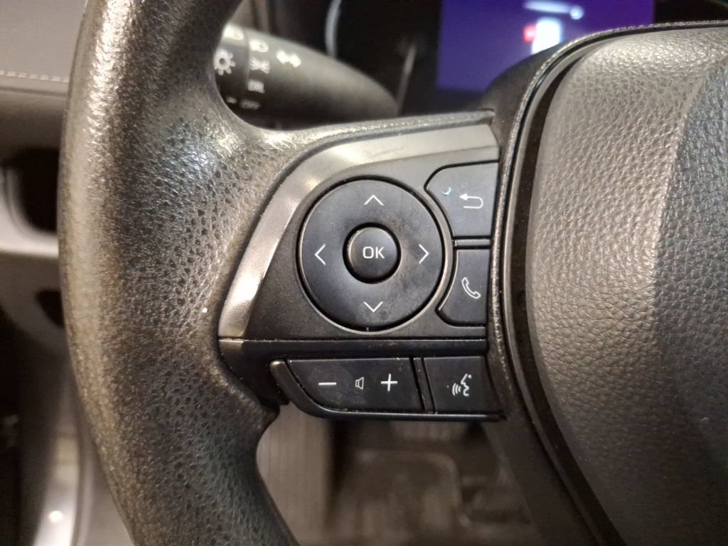 Used 2023 Toyota RAV4 LE AWD/4WD image 22