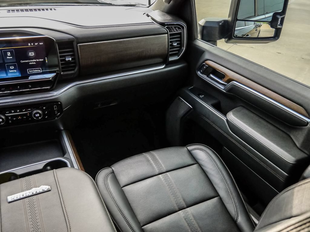 Used 2024 Chevrolet Silverado 2500 High Country w/ High Country Premium Package AWD/4WD image 39