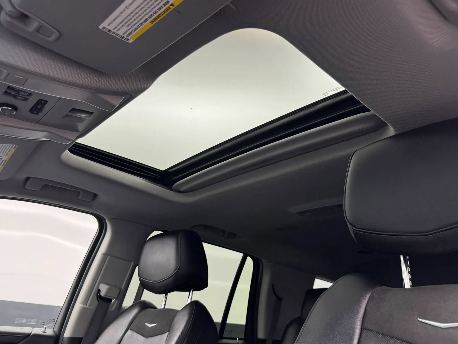 Used 2019 Cadillac Escalade Luxury AWD/4WD image 39