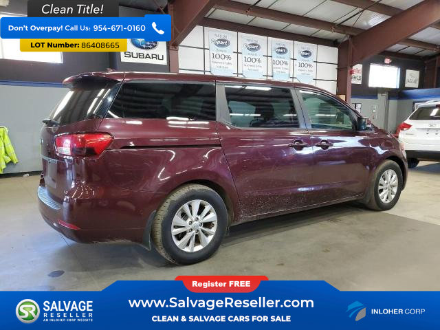 Used 2017 Kia Sedona LX image 4